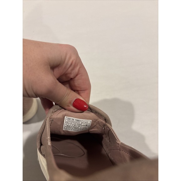 UGG Suede Leather Women Size 9 Dusty Rose Pink Flat Slip On Shoes - Picture 9 of 9